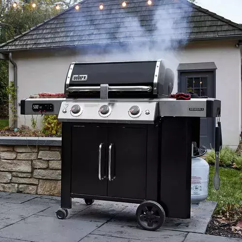 barbacoa weber gas Genesis II EX-315 NEGRA